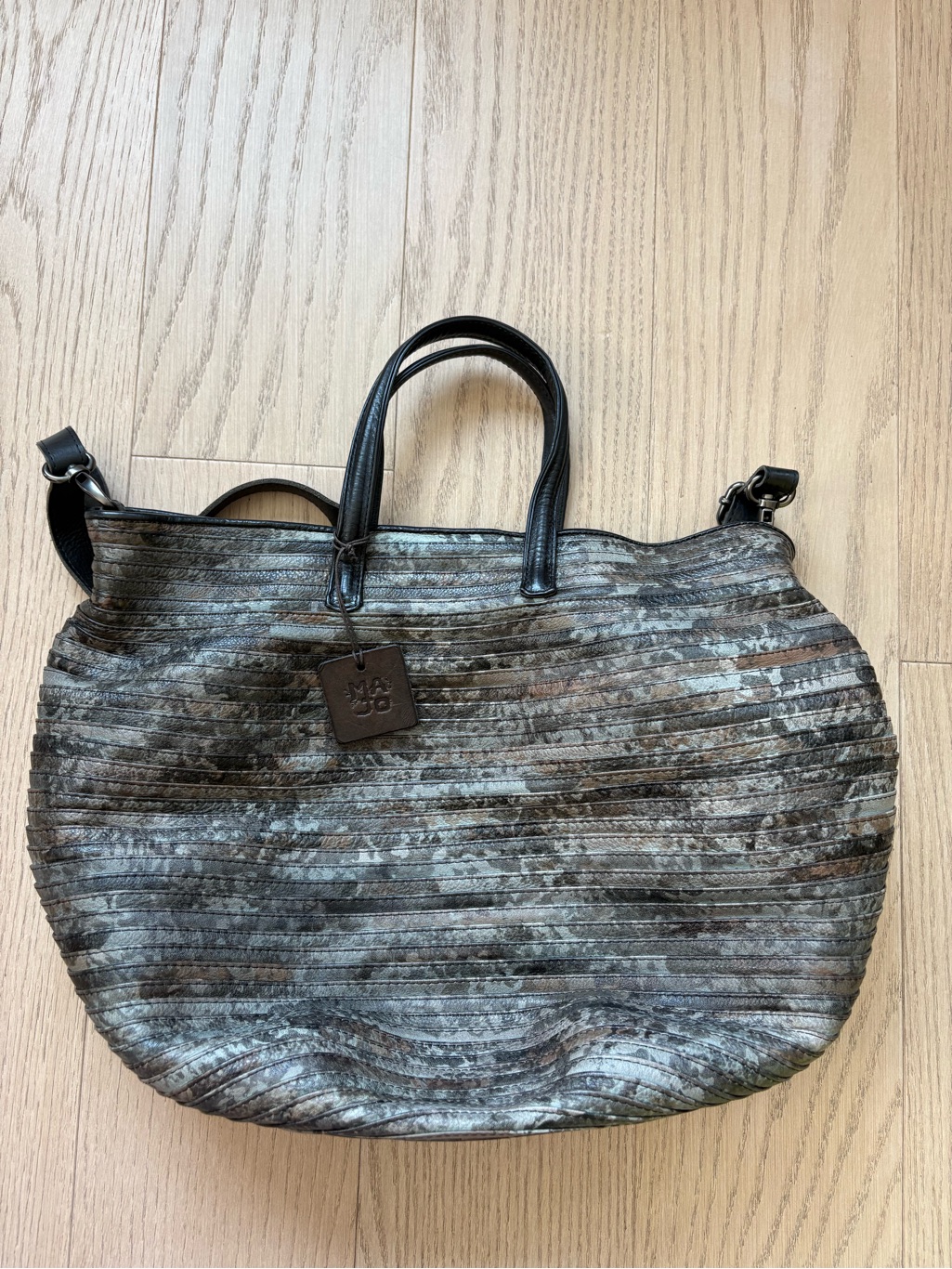 Majo Lab Shoulder Tote Bag
